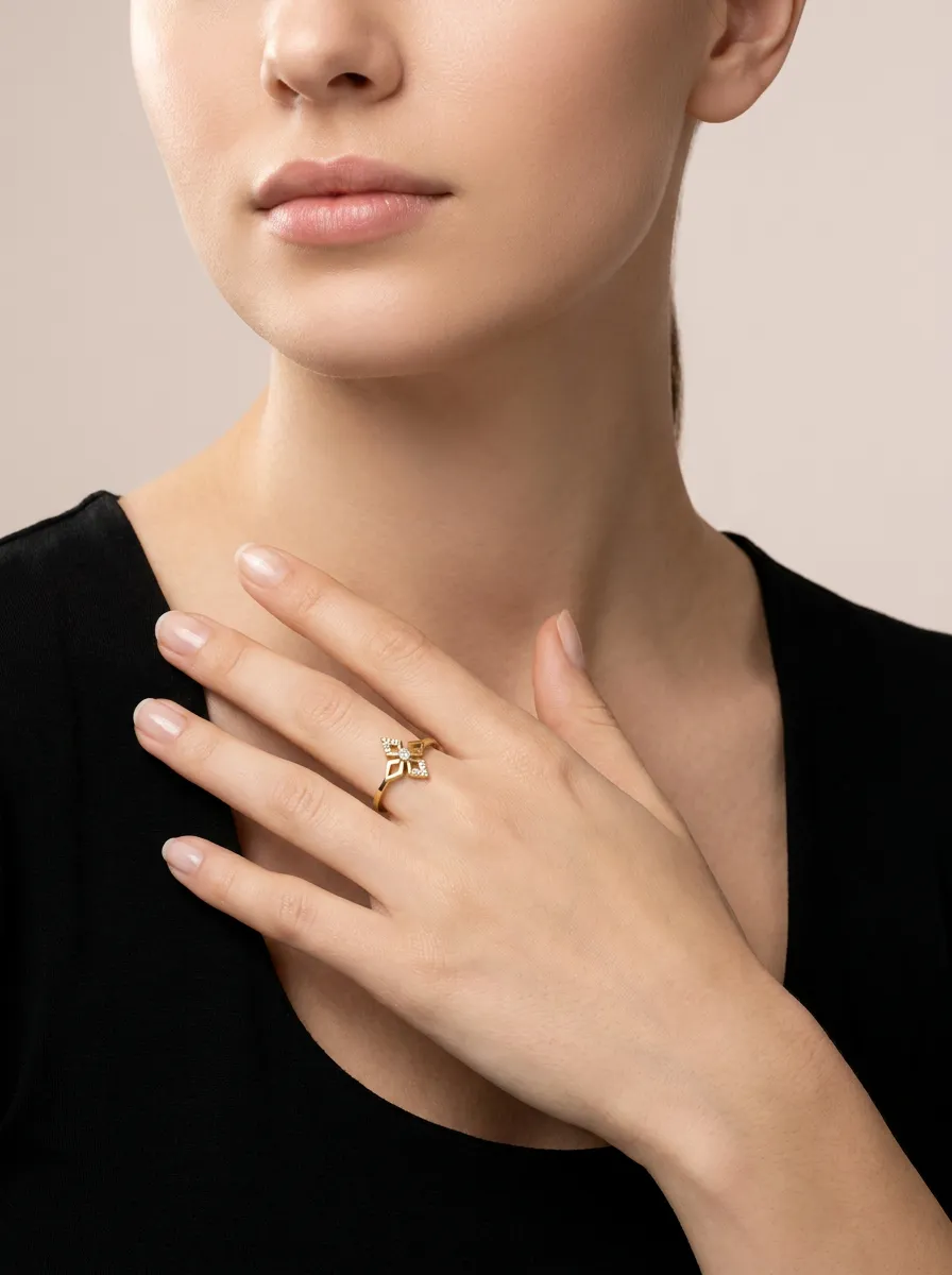 Diamond Compass Star Ring R00861 — 18K gold ring by RUT GOLD — view 3