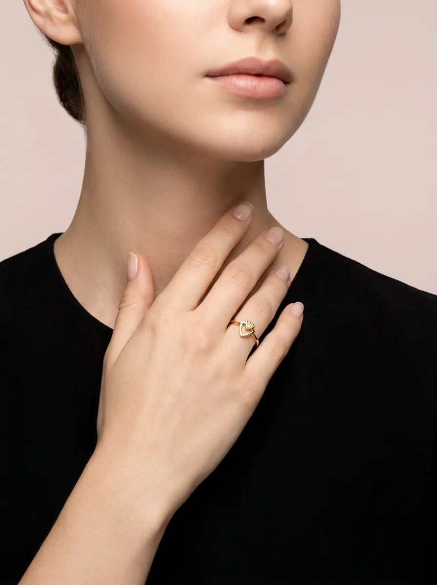 Pavé Diamond Heart Ring R00899 — 18K gold ring by RUT GOLD — view 3